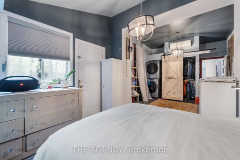 Photo 6 at 31 Rose Avenue, South St. James Town, Toronto