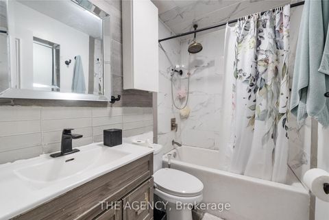Photo 9 at 31 Rose Avenue, South St. James Town, Toronto