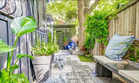 Photo 37 at 31 Rose Avenue, South St. James Town, Toronto