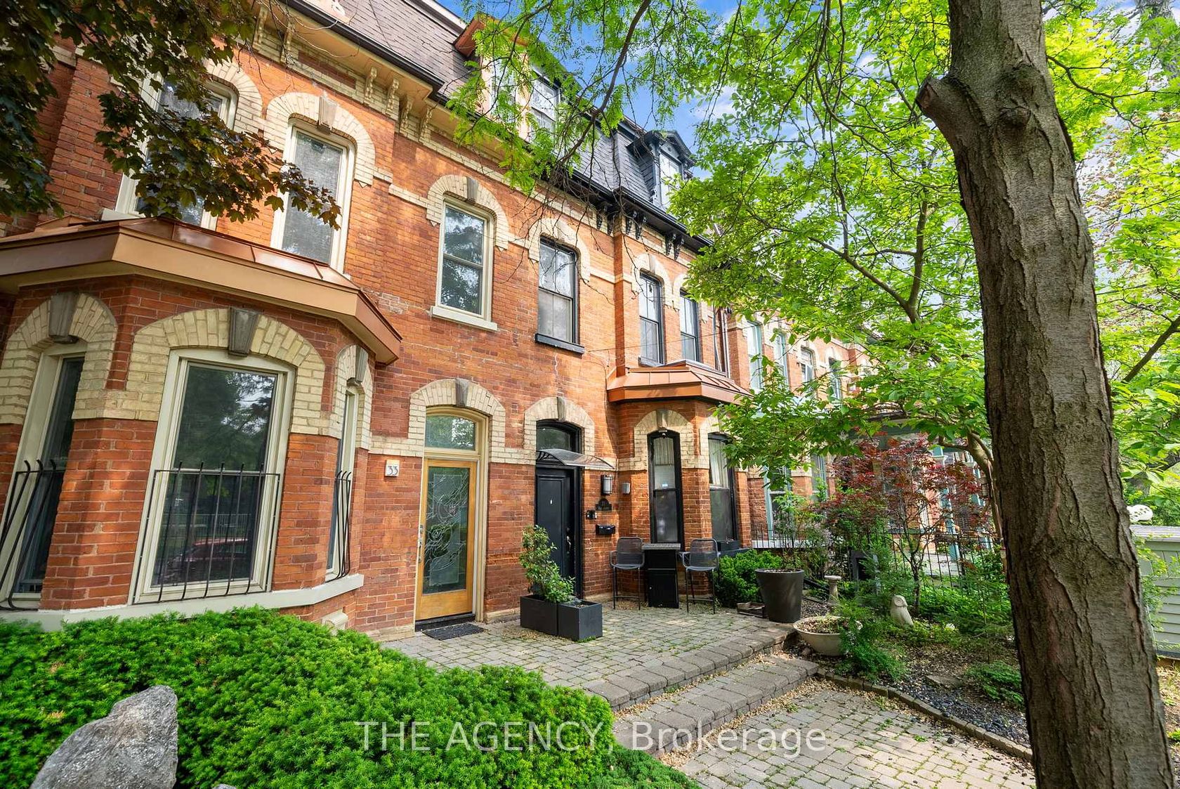 31 Rose Avenue, South St. James Town, Toronto photo number 2