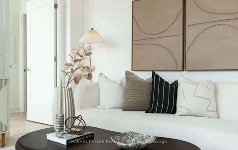 Photo 7 at LPH2 - 8 Manor Road W, Eglinton, Toronto