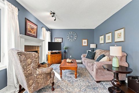 Photo 10 at 39 Mcivor Street, Rolling Acres, Whitby