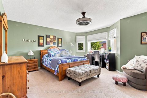 Photo 20 at 39 Mcivor Street, Rolling Acres, Whitby