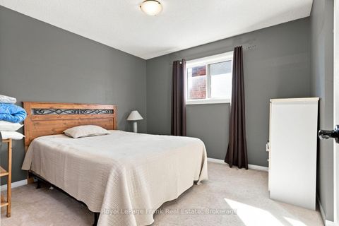 Photo 27 at 39 Mcivor Street, Rolling Acres, Whitby