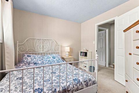 Photo 29 at 39 Mcivor Street, Rolling Acres, Whitby