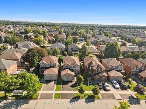 Photo 39 at 39 Mcivor Street, Rolling Acres, Whitby