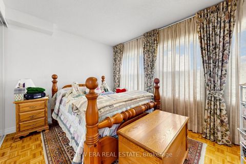 Photo 6 at 238 George Street, Moss Park, Toronto