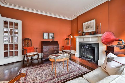 Photo 4 at 127 Roxborough Drive, Moore Park, Toronto