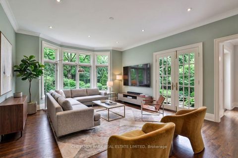 Photo 14 at 127 Roxborough Drive, Moore Park, Toronto