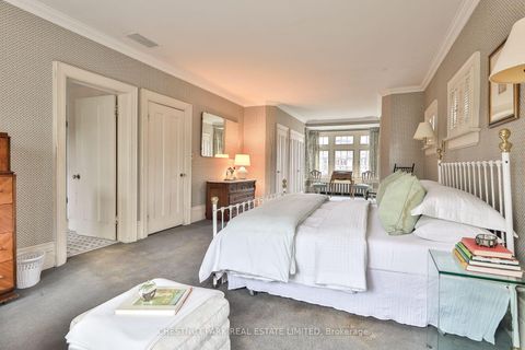Photo 20 at 127 Roxborough Drive, Moore Park, Toronto
