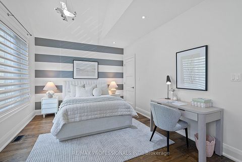 Photo 27 at 146 Thompson Avenue, Queensway, Toronto