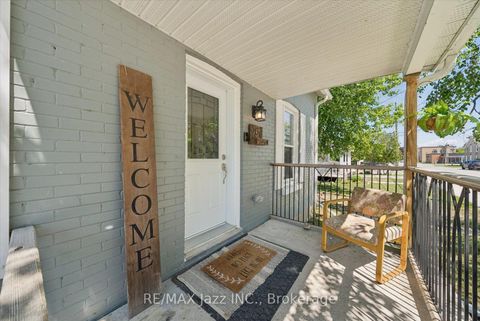 Photo 3 at 360 Mill Street, Beaverton, Brock