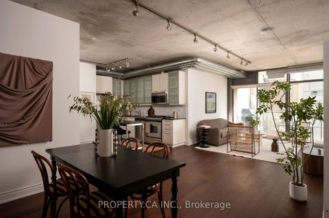 Photo 0 at 605 - 533 Richmond Street W, Waterfront Communities C1, Toronto