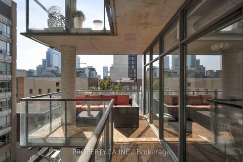 Photo 18 at 605 - 533 Richmond Street W, Waterfront Communities C1, Toronto