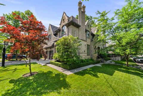 Photo 1 at 6 Vesta Drive, Forest Hill South, Toronto