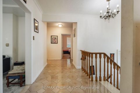 Photo 26 at 6 Canton Avenue, CFB, Toronto