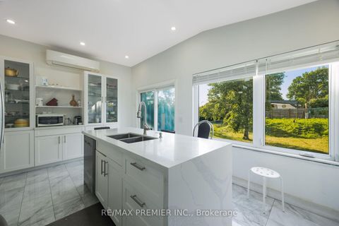 Photo 27 at 6 Canton Avenue, CFB, Toronto