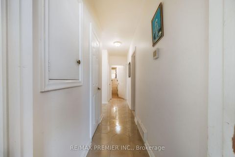 Photo 29 at 6 Canton Avenue, CFB, Toronto
