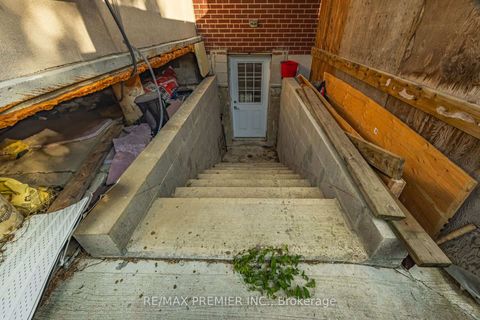 Photo 47 at 6 Canton Avenue, CFB, Toronto