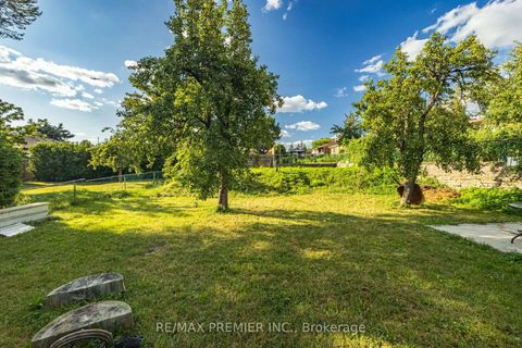 Photo 48 at 6 Canton Avenue, CFB, Toronto