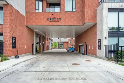 Photo 11 at 430 - 3100 Keele Street, CFB, Toronto