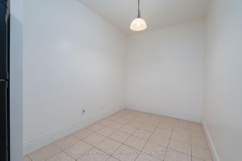 Photo 11 at 115 - 5233 Dundas Street, City Centre West, Toronto