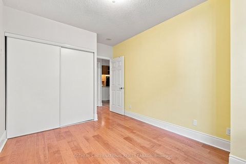Photo 14 at 115 - 5233 Dundas Street, City Centre West, Toronto