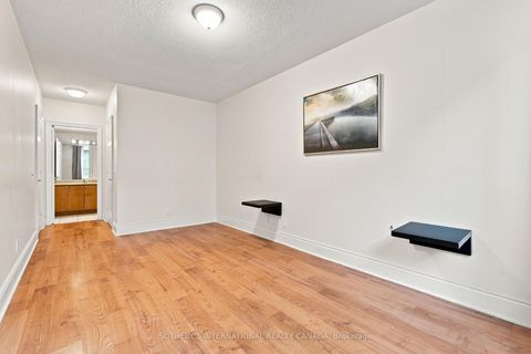 Photo 17 at 115 - 5233 Dundas Street, City Centre West, Toronto
