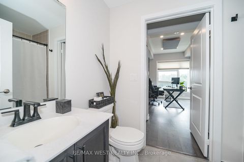 Photo 10 at 344 - 555 William Graham Drive, Rural Aurora, Aurora