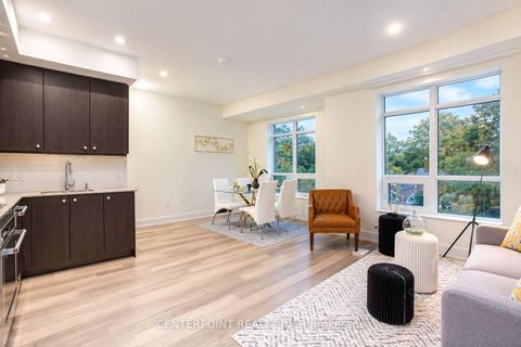 Photo 3 at 9 - 52 Holmes Avenue, Willowdale East, Toronto