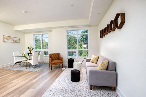 Photo 5 at 9 - 52 Holmes Avenue, Willowdale East, Toronto
