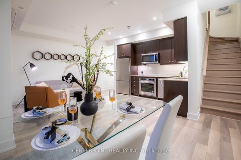 Photo 7 at 9 - 52 Holmes Avenue, Willowdale East, Toronto