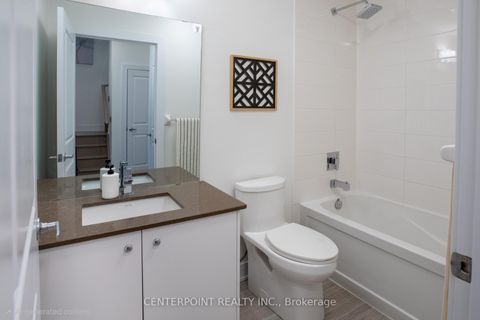 Photo 10 at 9 - 52 Holmes Avenue, Willowdale East, Toronto