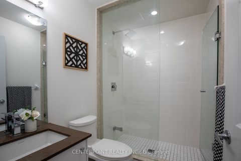Photo 12 at 9 - 52 Holmes Avenue, Willowdale East, Toronto