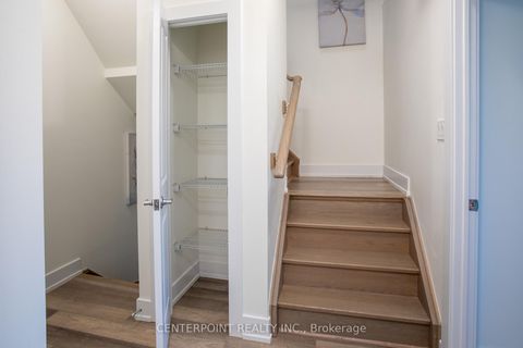 Photo 14 at 9 - 52 Holmes Avenue, Willowdale East, Toronto