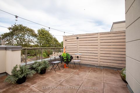 Photo 18 at 9 - 52 Holmes Avenue, Willowdale East, Toronto