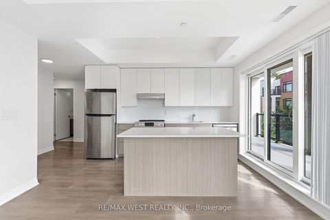 Photo 4 at 302 - 130 Canon Jackson Drive, Amesbury, Toronto