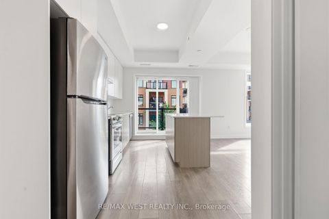 Photo 6 at 302 - 130 Canon Jackson Drive, Amesbury, Toronto