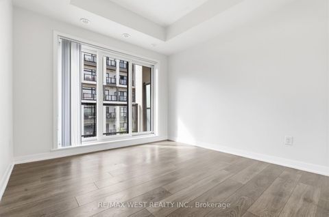 Photo 18 at 302 - 130 Canon Jackson Drive, Amesbury, Toronto