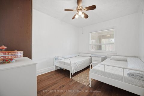 Photo 41 at 161 Northland Avenue, Smythe, Toronto