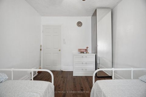 Photo 43 at 161 Northland Avenue, Smythe, Toronto