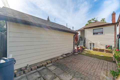 Photo 48 at 161 Northland Avenue, Smythe, Toronto