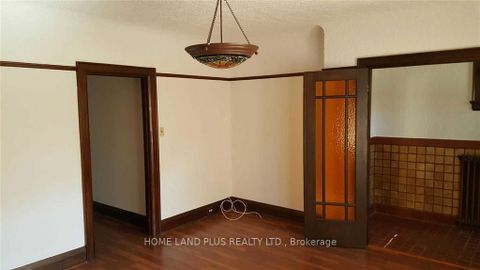 Photo 2 at 68 Parkview Avenue, Willowdale East, Toronto