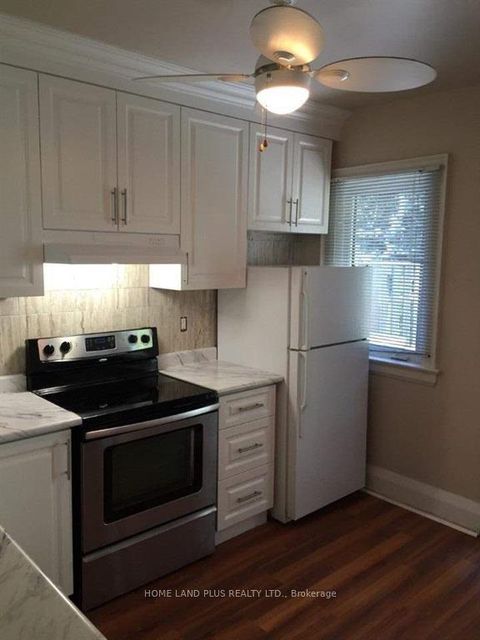 Photo 10 at 68 Parkview Avenue, Willowdale East, Toronto