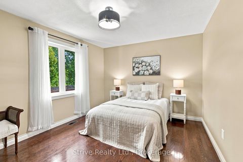 Photo 20 at 5 Carriage Lane, Courtice, Clarington