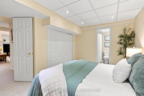 Photo 26 at 5 Carriage Lane, Courtice, Clarington