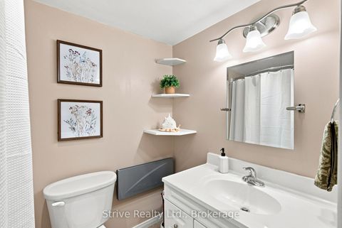 Photo 27 at 5 Carriage Lane, Courtice, Clarington