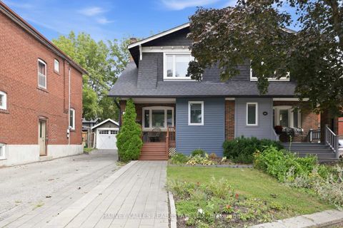 Photo 2 at 143 Forman Avenue, Mount Pleasant East, Toronto