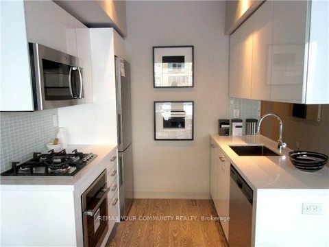 Photo 3 at 401 - 39 Brant Street, Waterfront Communities C1, Toronto