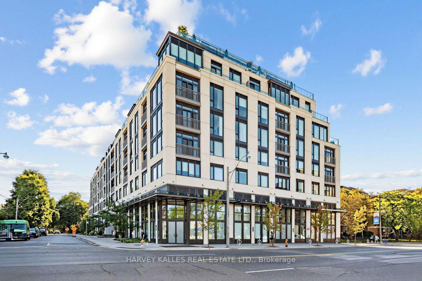 605 - 1 Strathgowan Avenue, Lawrence Park South, Toronto 